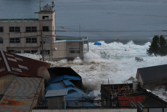 When the Ocean Rose: Understanding the 2011 Japan Earthquake and Tsunami